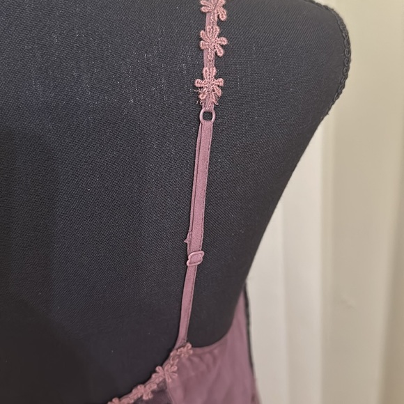 😇👗💎FREE PEOPLE Pieced Lace Tunic Mulberry - Picture 5 of 11